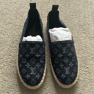 Women’s Louis Vuitton, denim monogram shoes sz 38